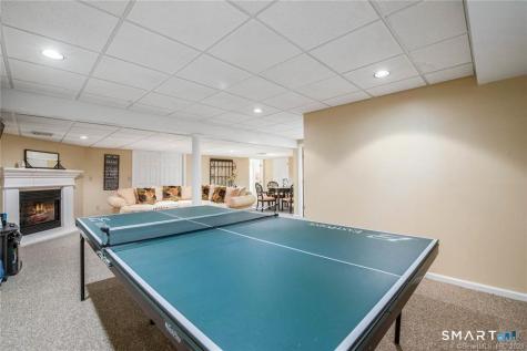 1 Priorwood Gardens Cromwell CT 06416