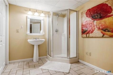1 Priorwood Gardens Cromwell CT 06416