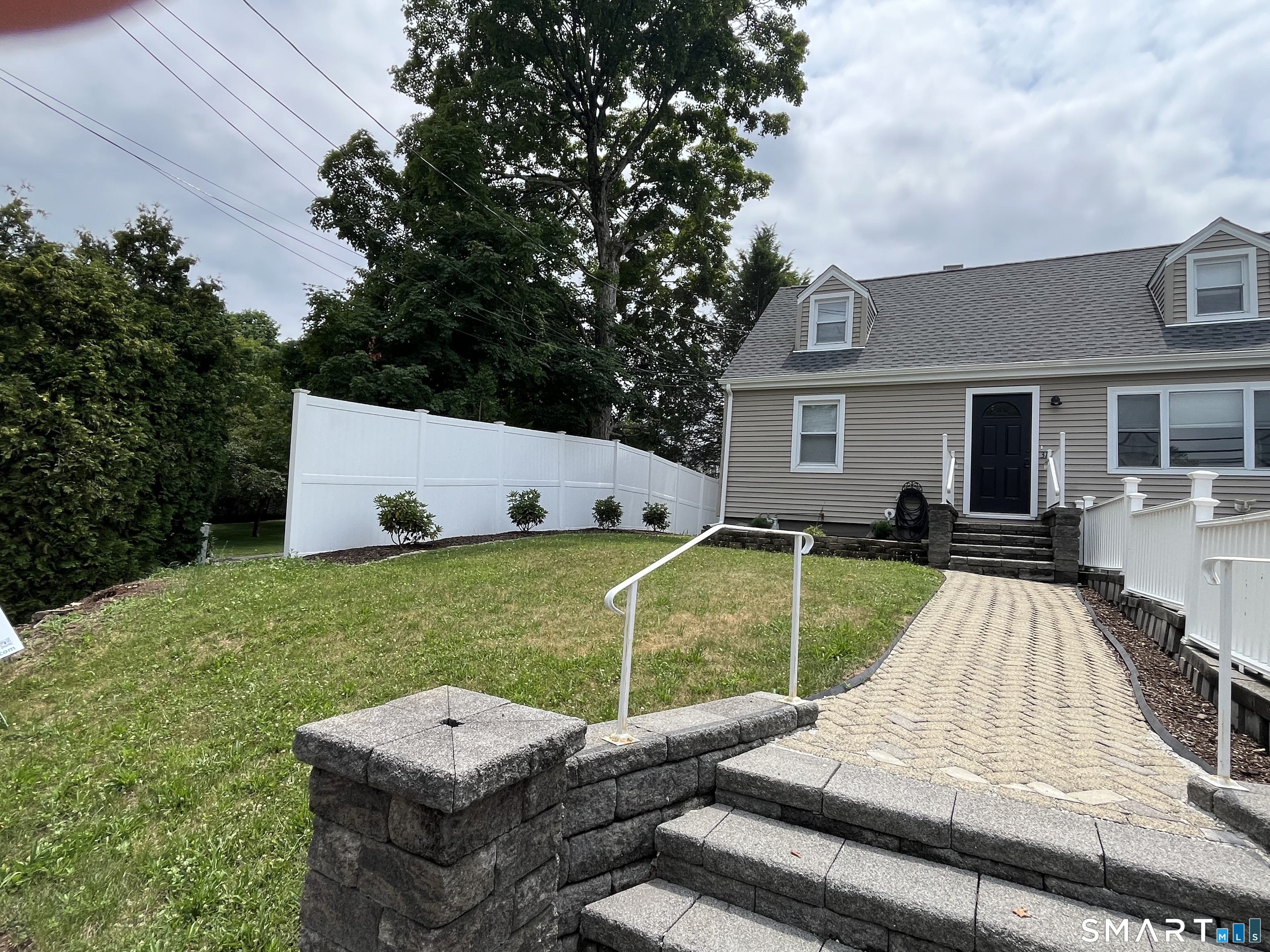31 Ives Street Hamden CT 06518
