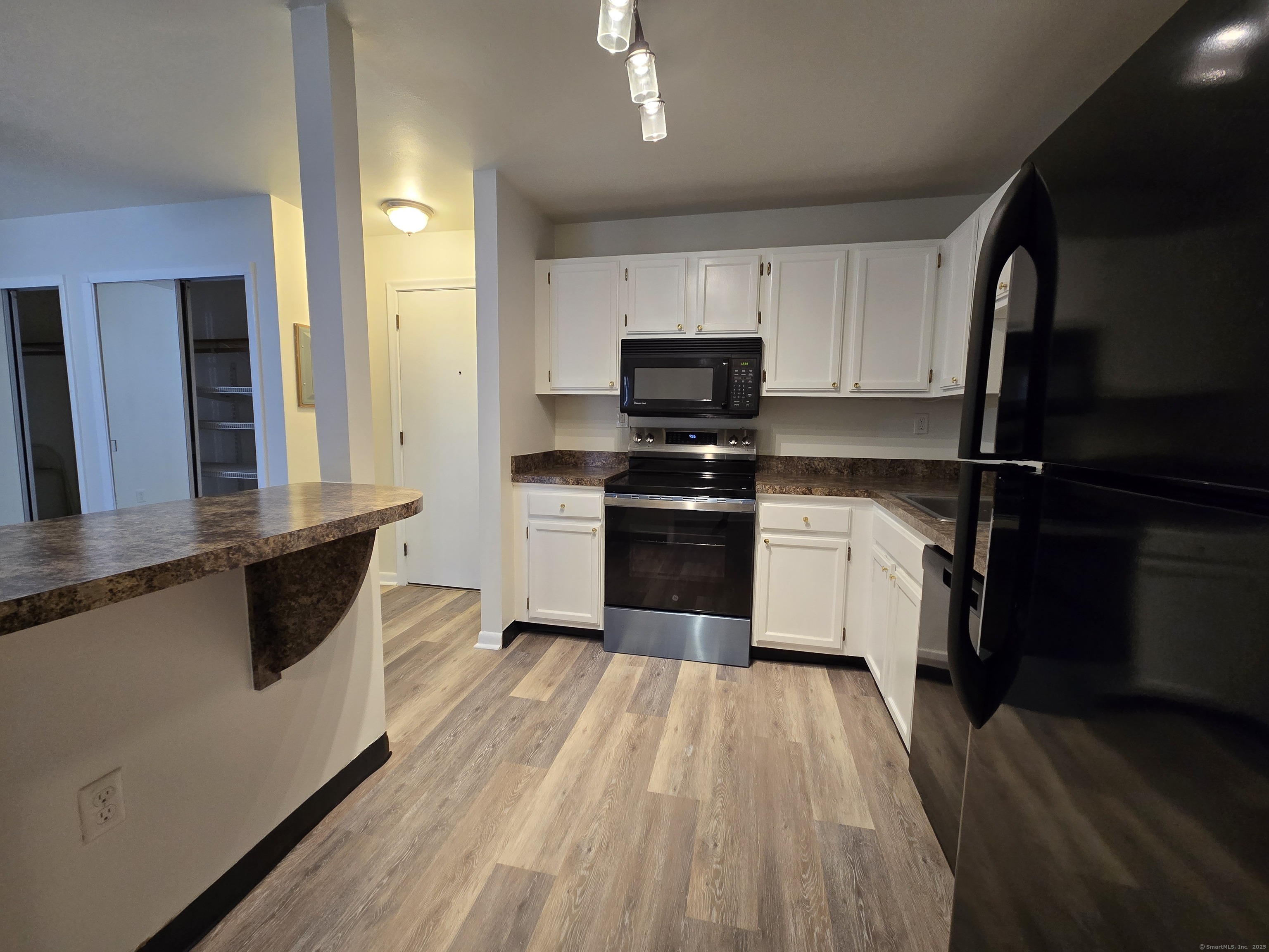 1209 Cromwell Hills Drive Cromwell CT 06416