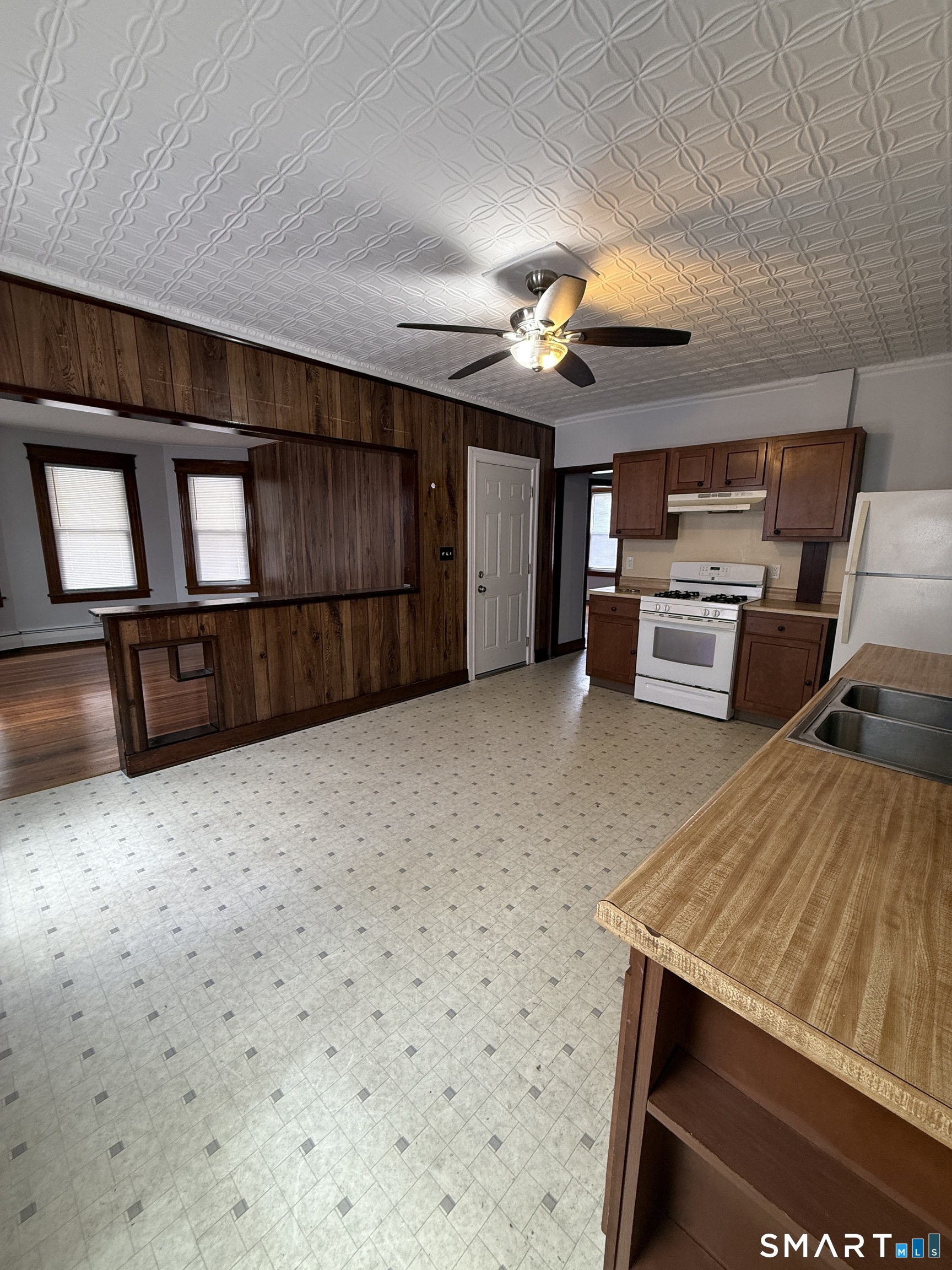 27 Norman Street Waterbury CT 06708