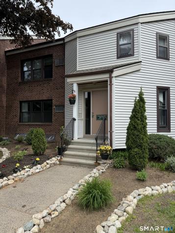 71 Wellington Drive Farmington CT 06032