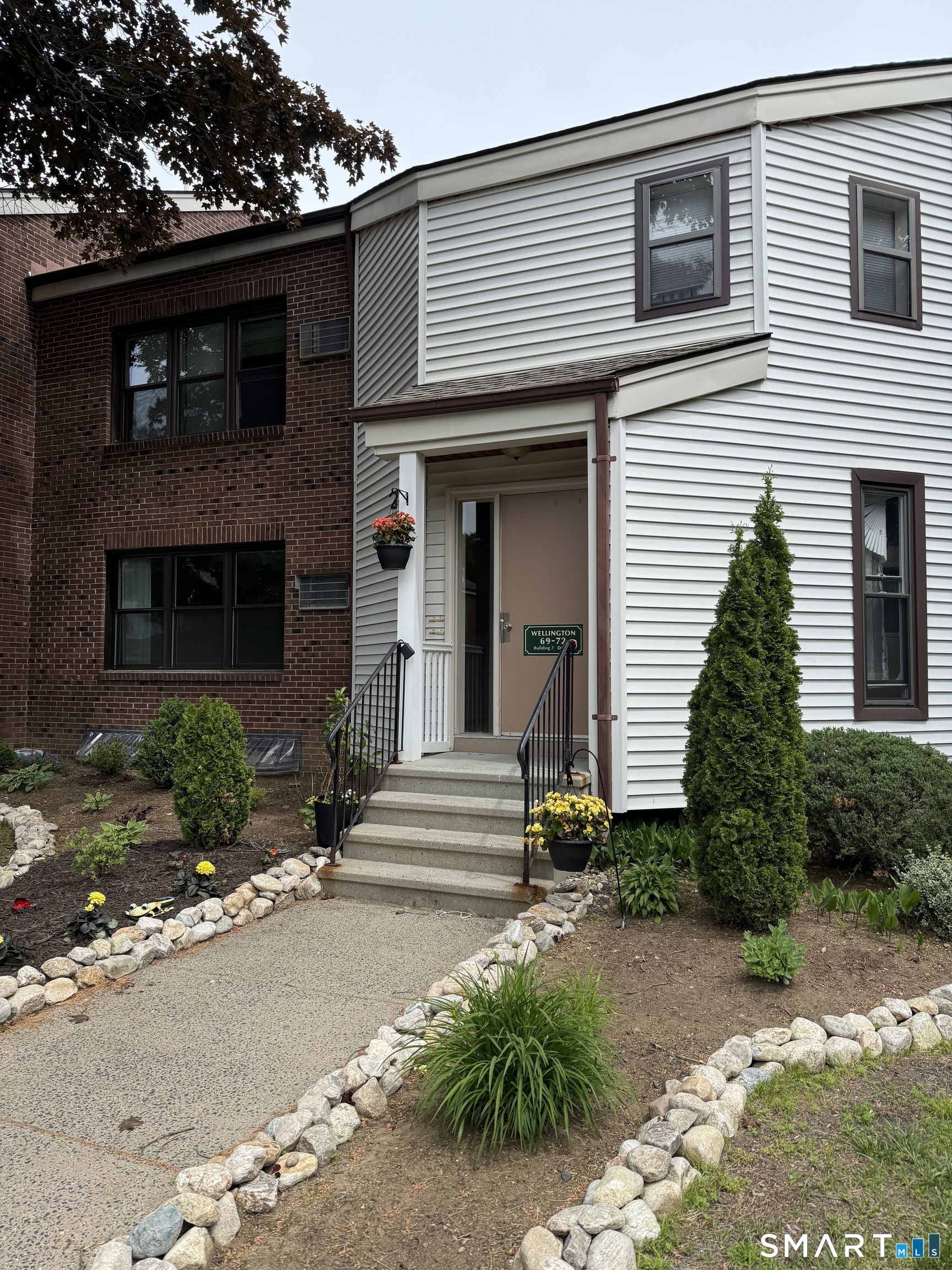 71 Wellington Drive Farmington CT 06032
