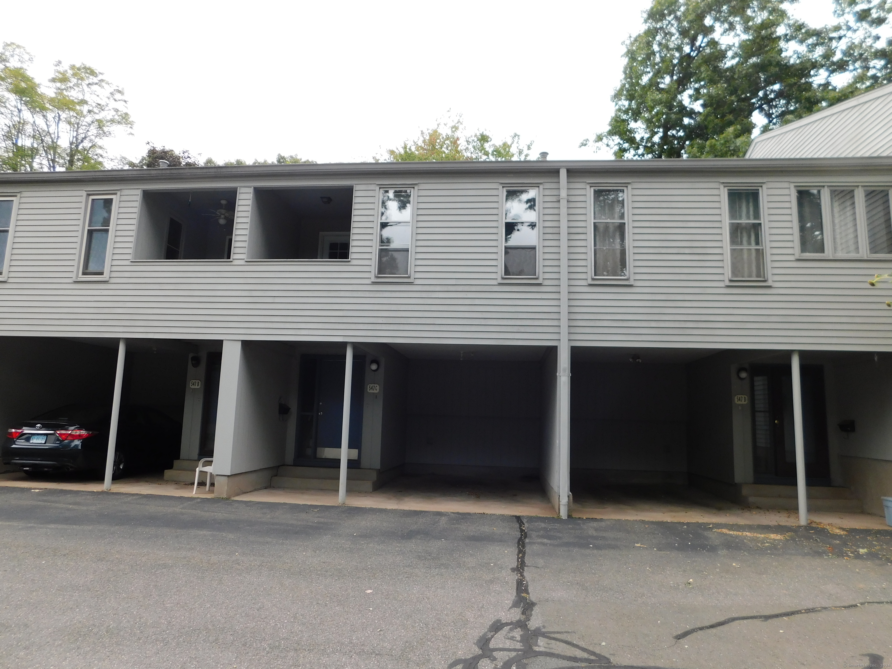 547 Hilliard Street Manchester CT 06042