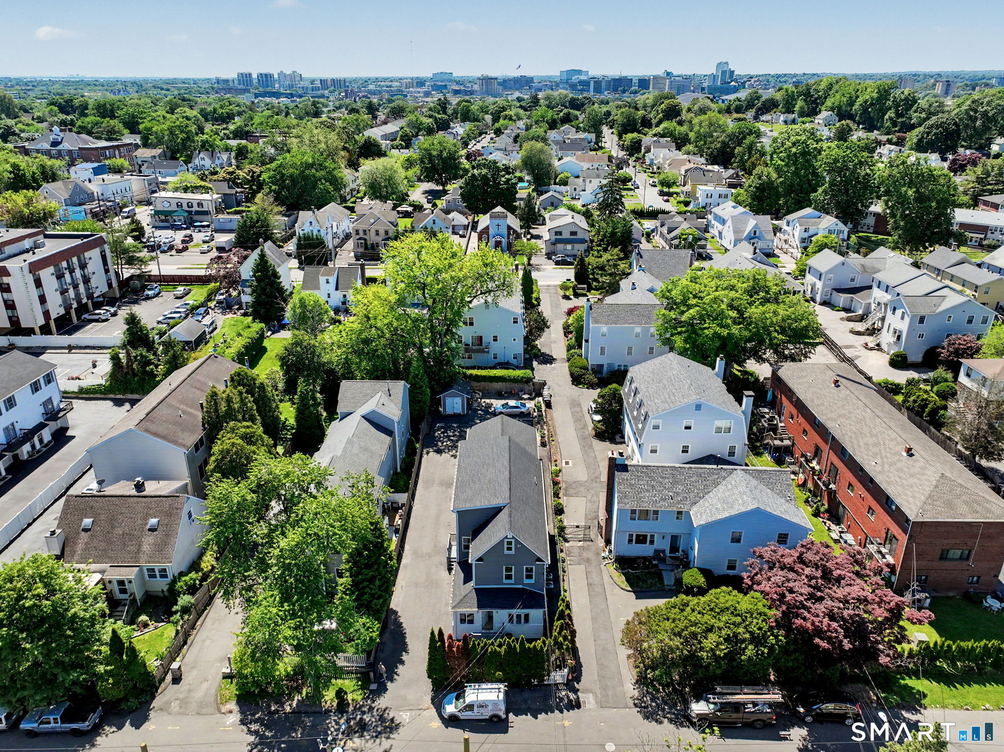 30 Dora Street Stamford CT 06902
