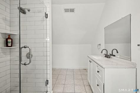 30 Dora Street Stamford CT 06902