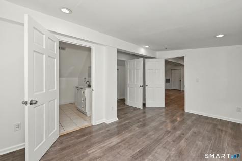 30 Dora Street Stamford CT 06902