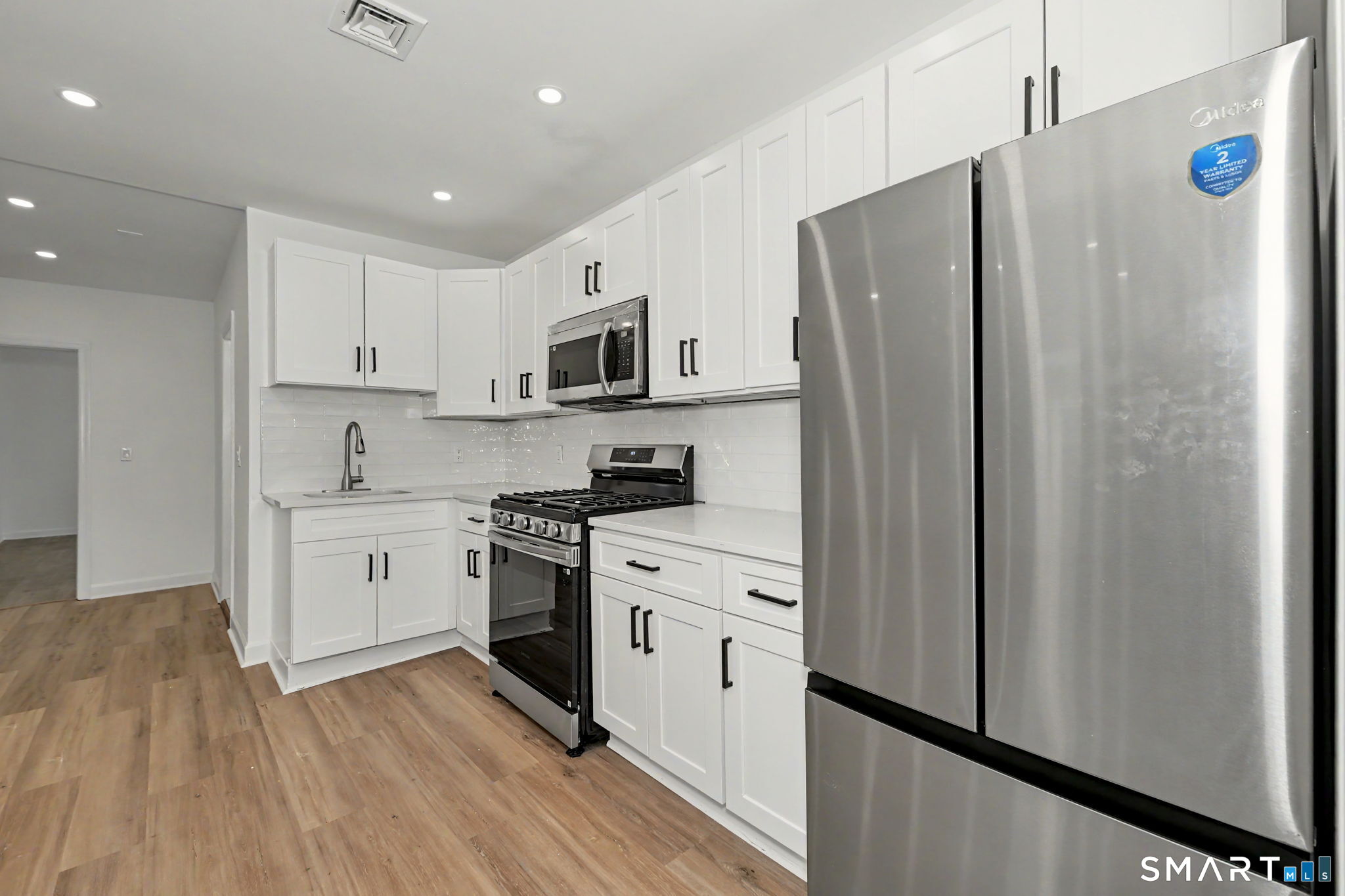 30 Dora Street Stamford CT 06902