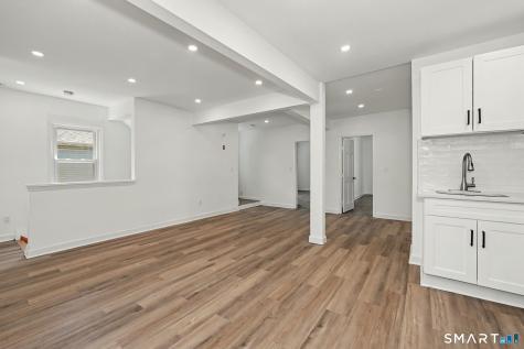 30 Dora Street Stamford CT 06902
