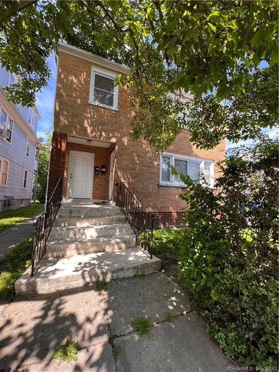 53 Pixlee Place Bridgeport CT 06610