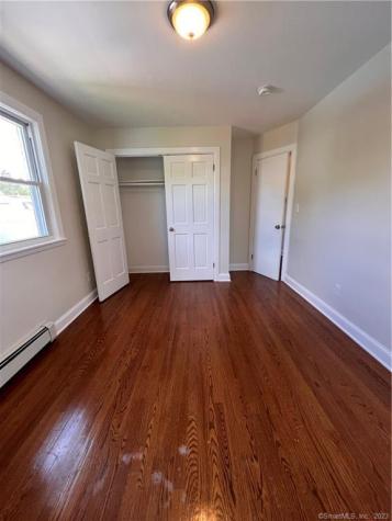 53 Pixlee Place Bridgeport CT 06610