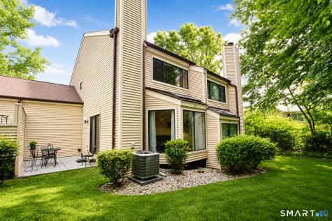 40 Huntington Court Bethel CT 06801