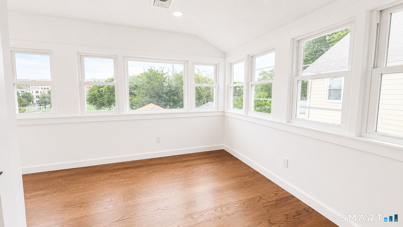 16 Carolina Road Stamford CT 06902