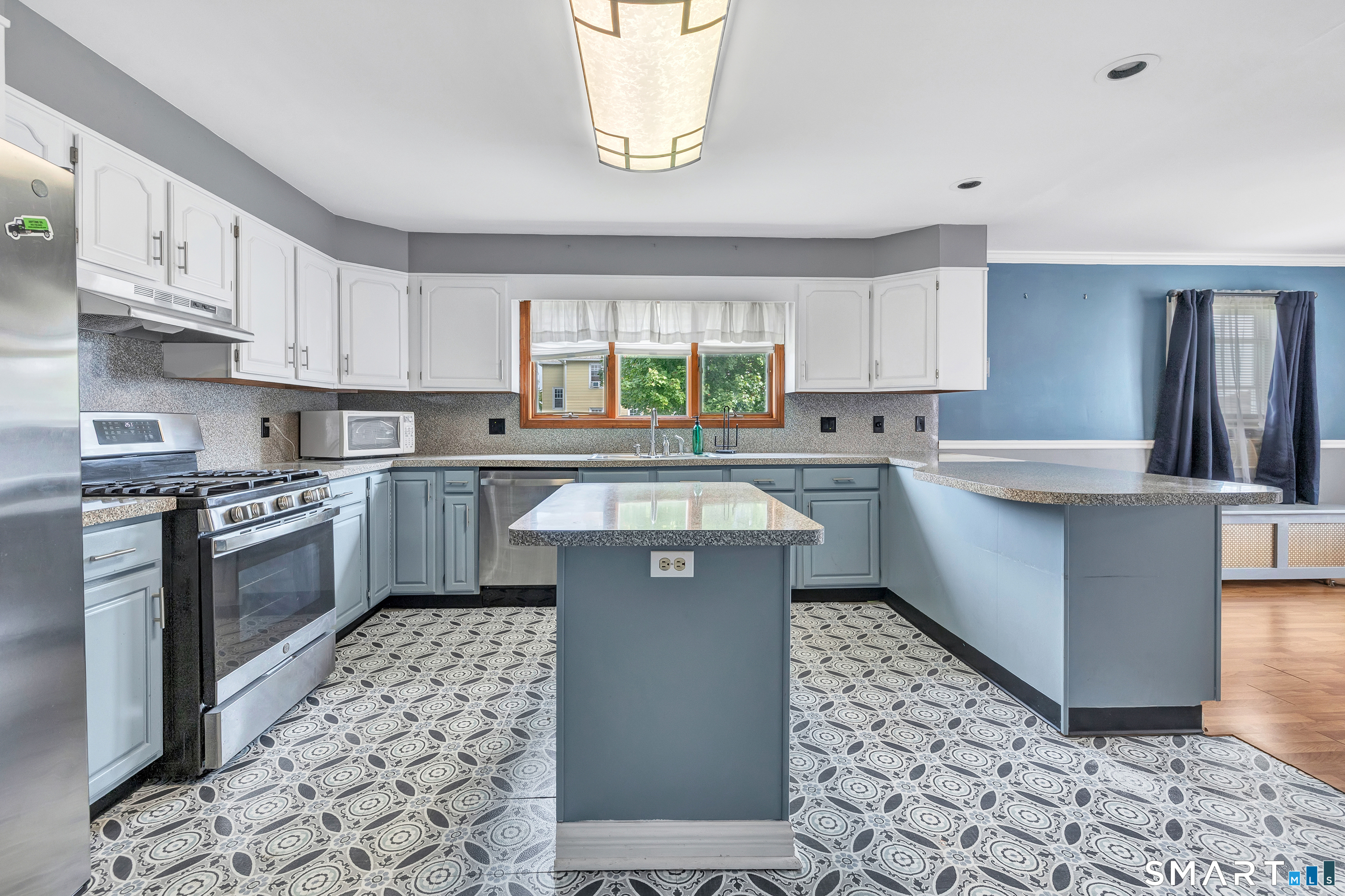 72 Bennett Avenue Waterbury CT 06708