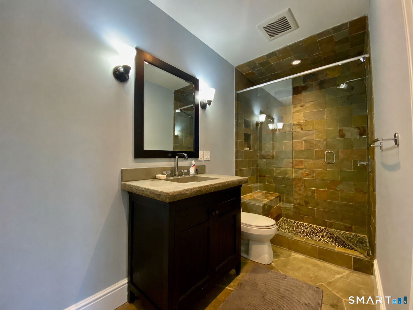 29 Bankside Trail Newtown CT 06482
