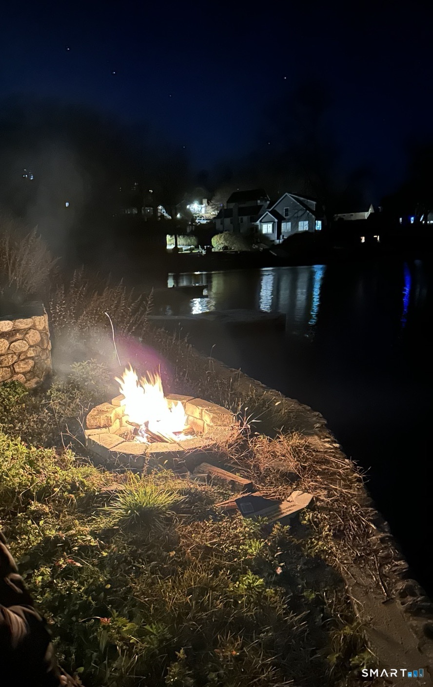 29 Bankside Trail Newtown CT 06482