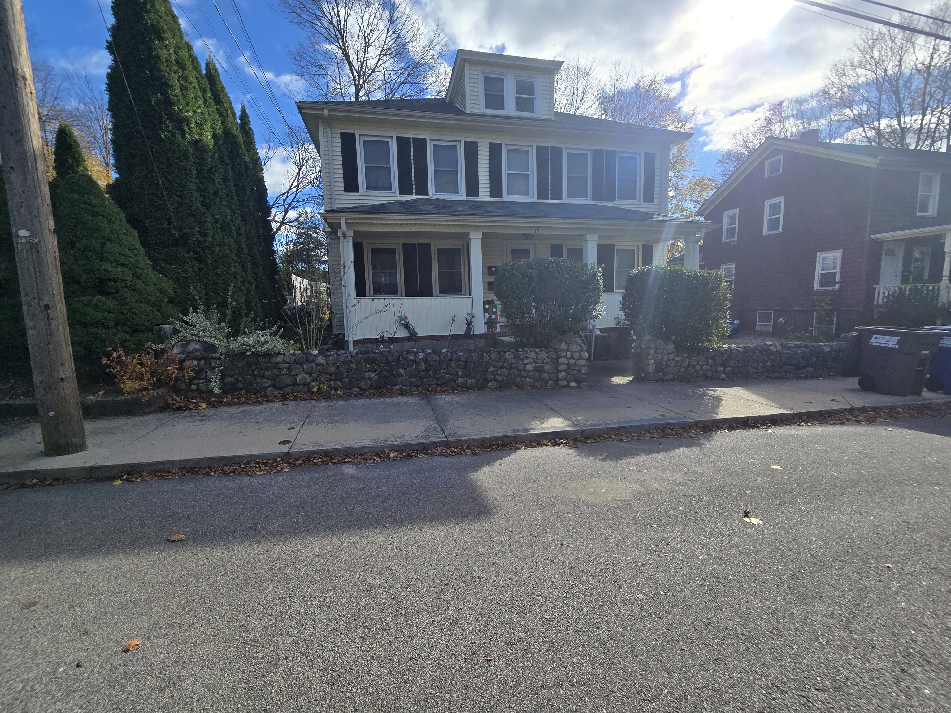 19 Downer Street Stonington CT 06379