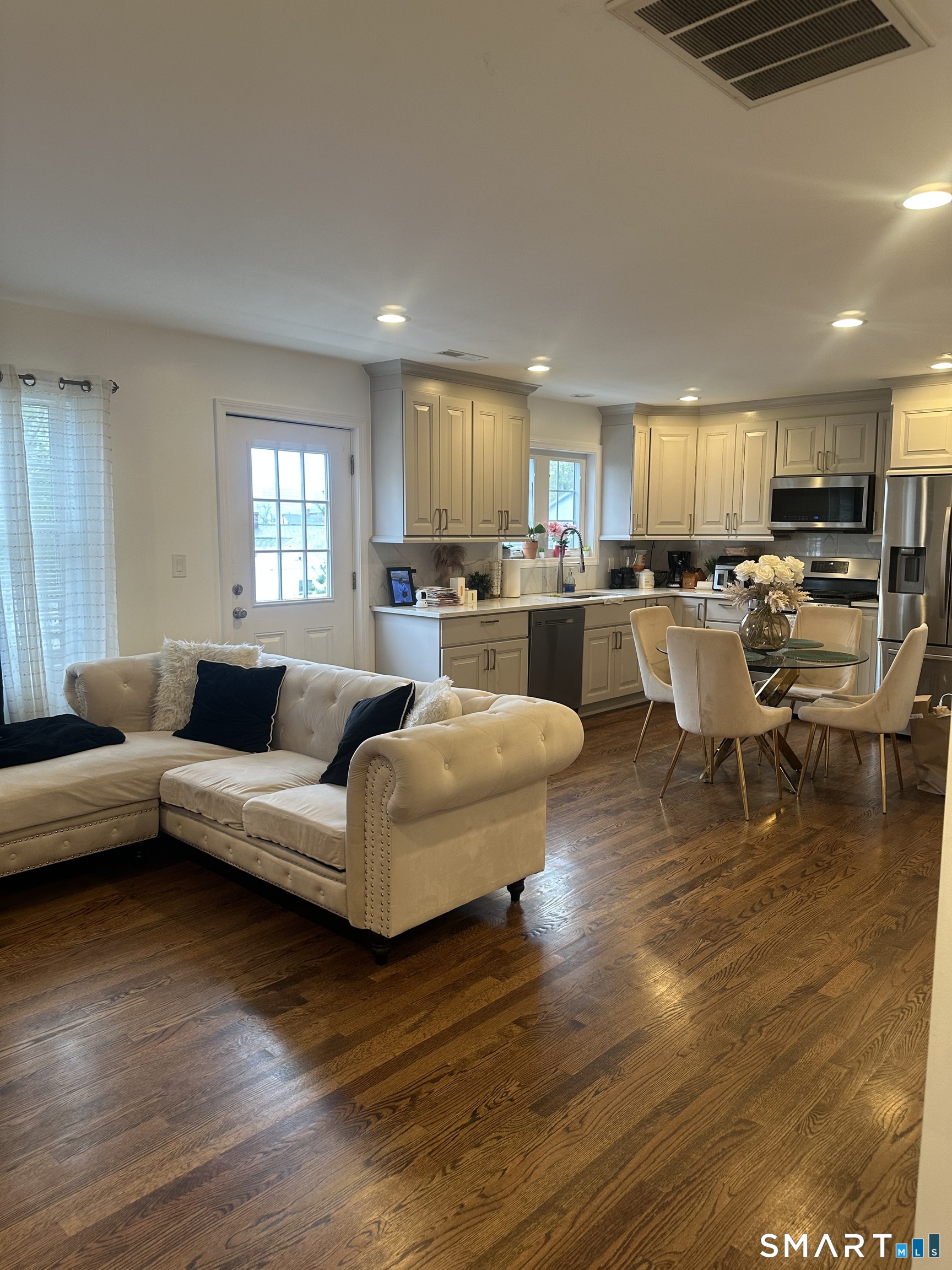 63 Soundview Avenue Stamford CT 06902