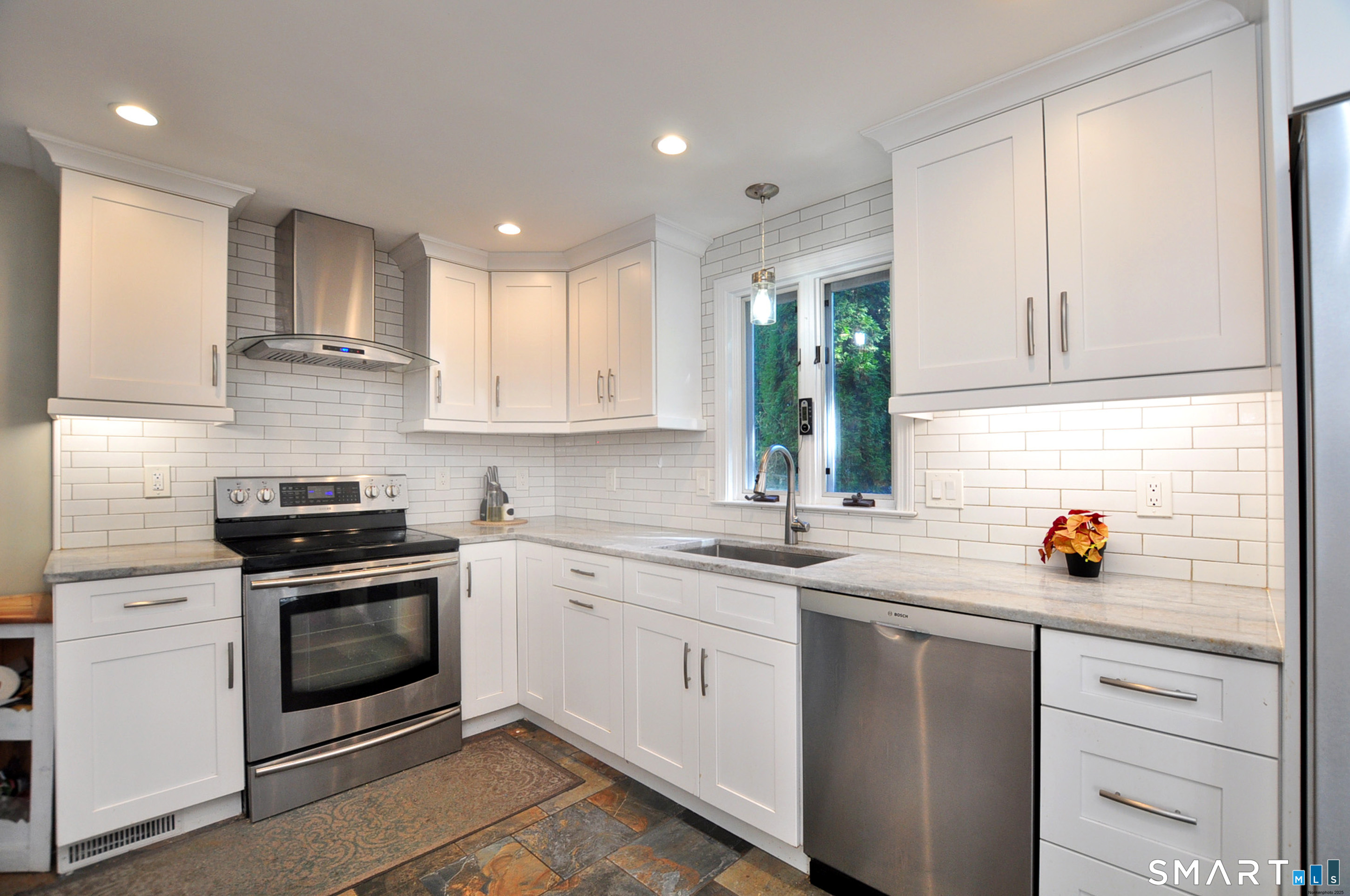 274 Smith Street South Windsor CT 06074