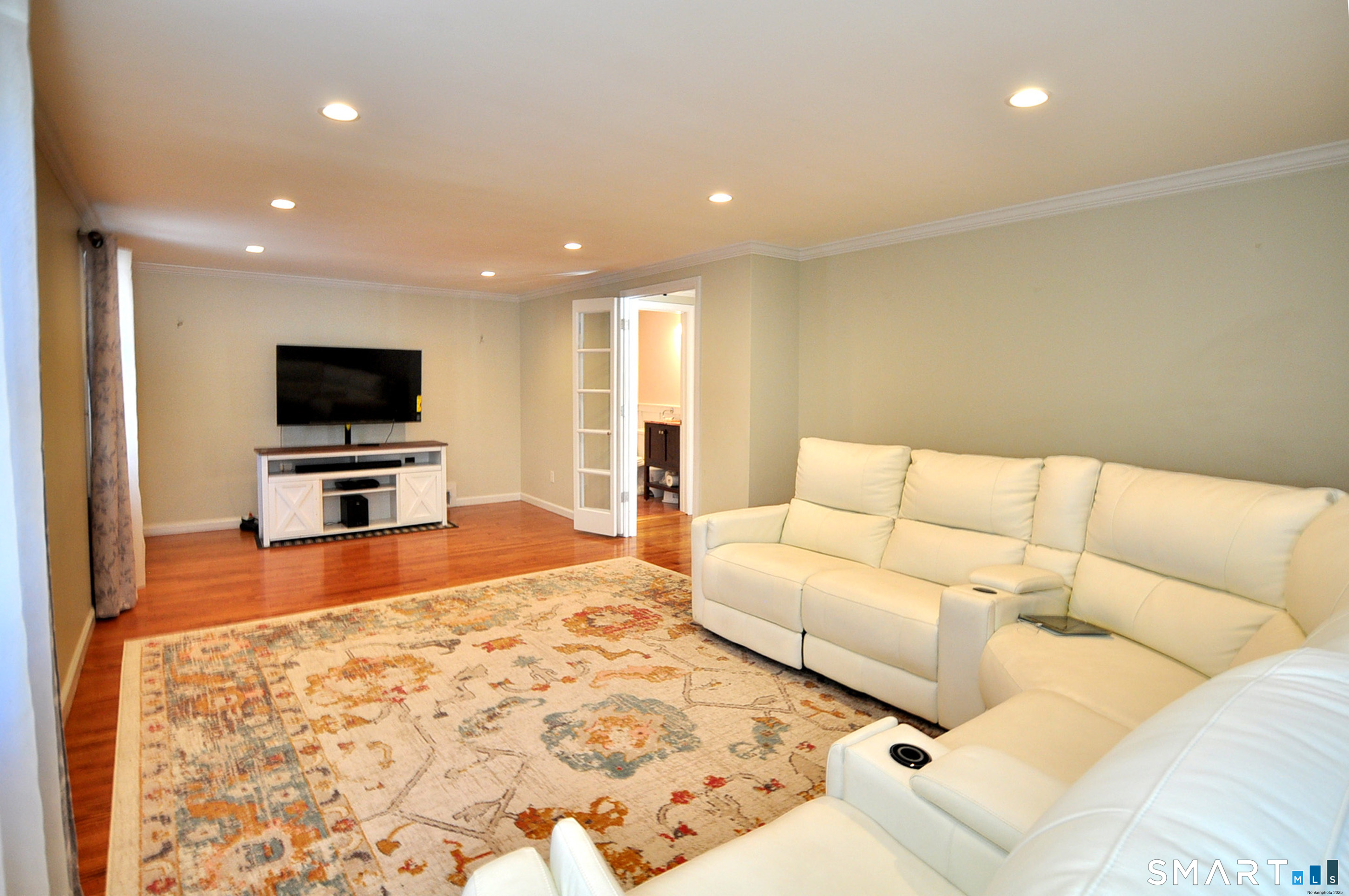 274 Smith Street South Windsor CT 06074