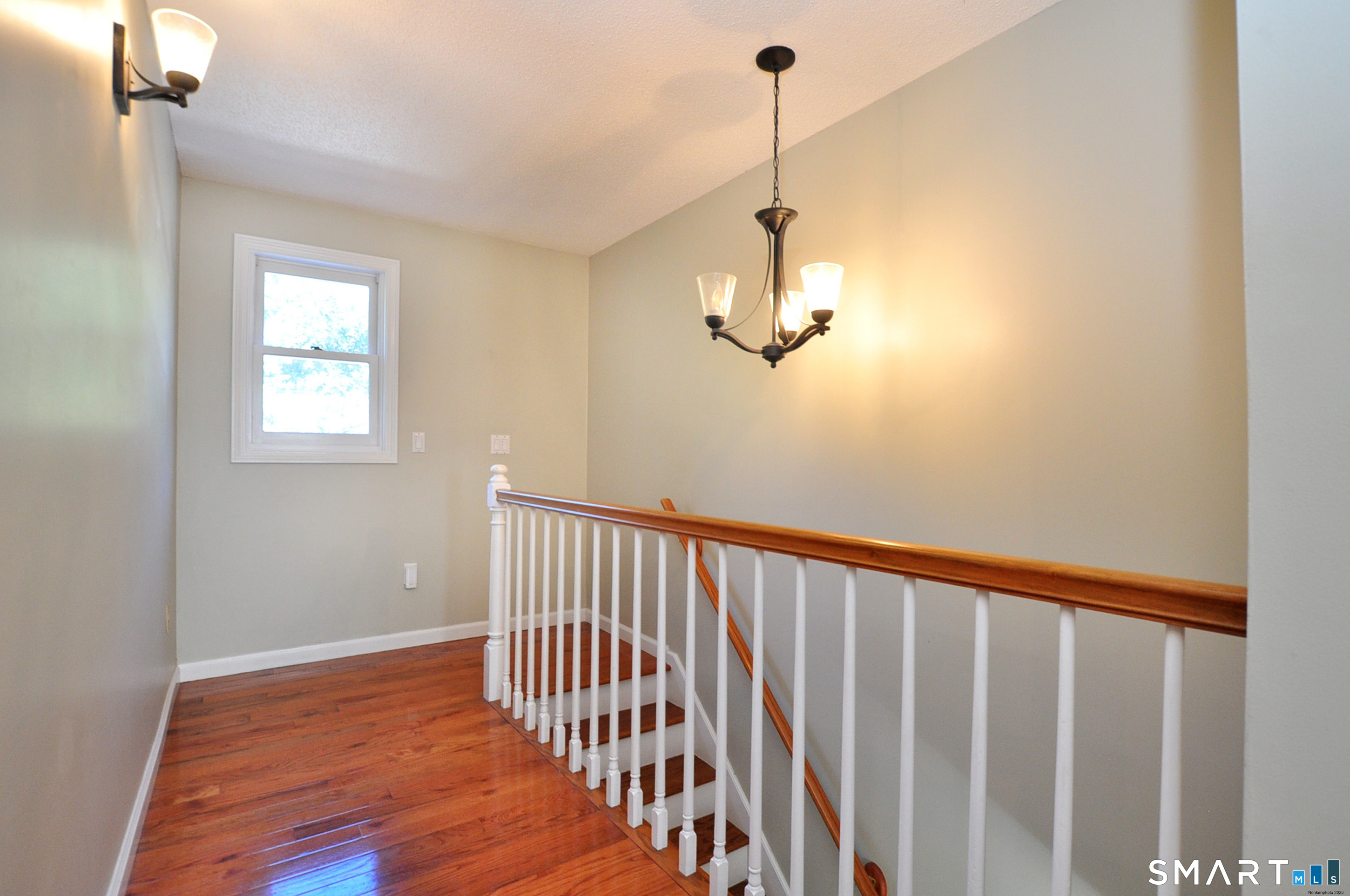 274 Smith Street South Windsor CT 06074