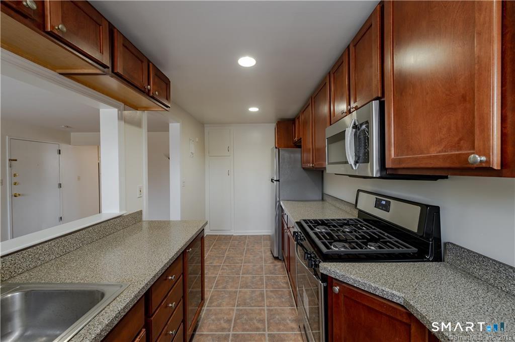 198 Seaton Road Stamford CT 06902