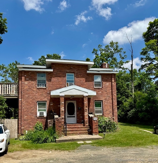 153 Main Street East Hampton CT 06424