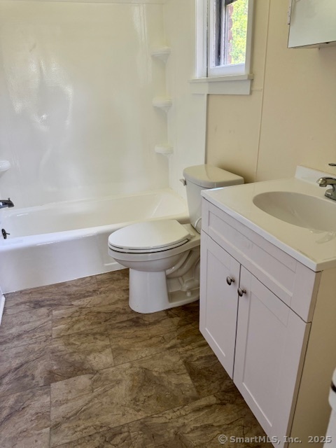 153 Main Street East Hampton CT 06424