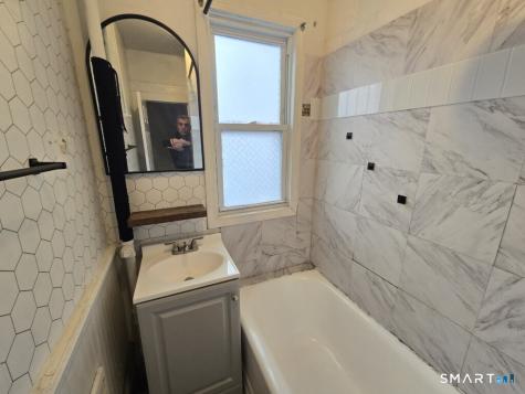 779 E. Main Street Waterbury CT 06702