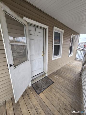 779 E. Main Street Waterbury CT 06702