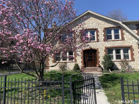 18 Fleetwood Avenue Bethel CT 06801