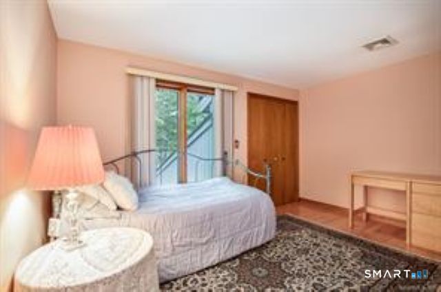 29 Pease Road Woodbridge CT 06525