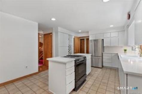 29 Pease Road Woodbridge CT 06525
