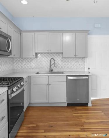 180 Peck Avenue West Haven CT 06516