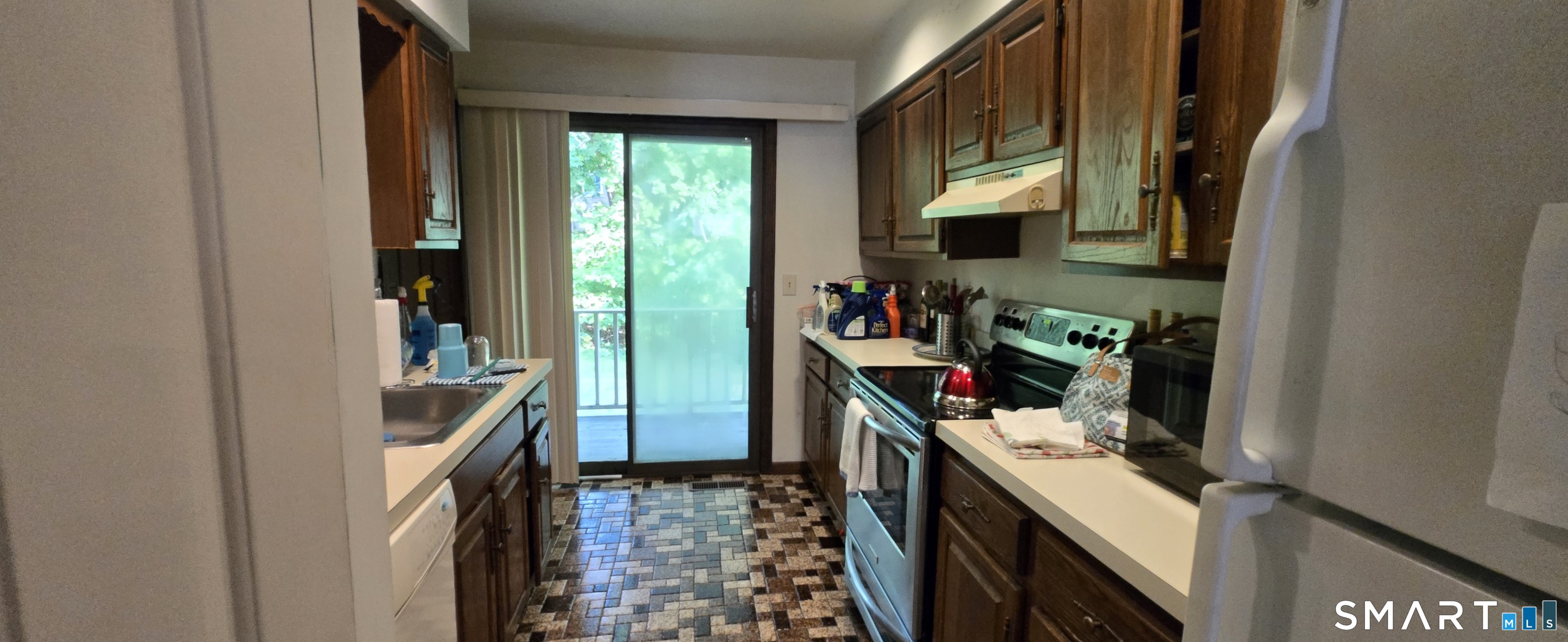 375 Glendale Avenue Bridgeport CT 06606