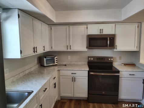 607 Spring Meadow Road South Windsor CT 06074