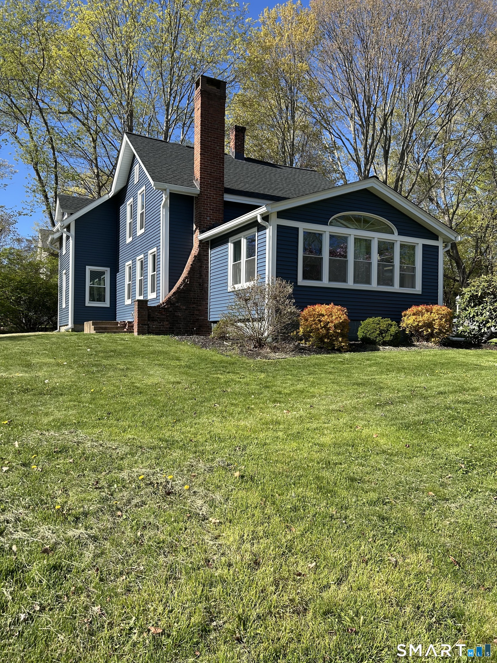 24 North Main Street East Hampton CT 06424