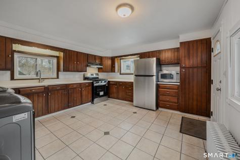 24 North Main Street East Hampton CT 06424