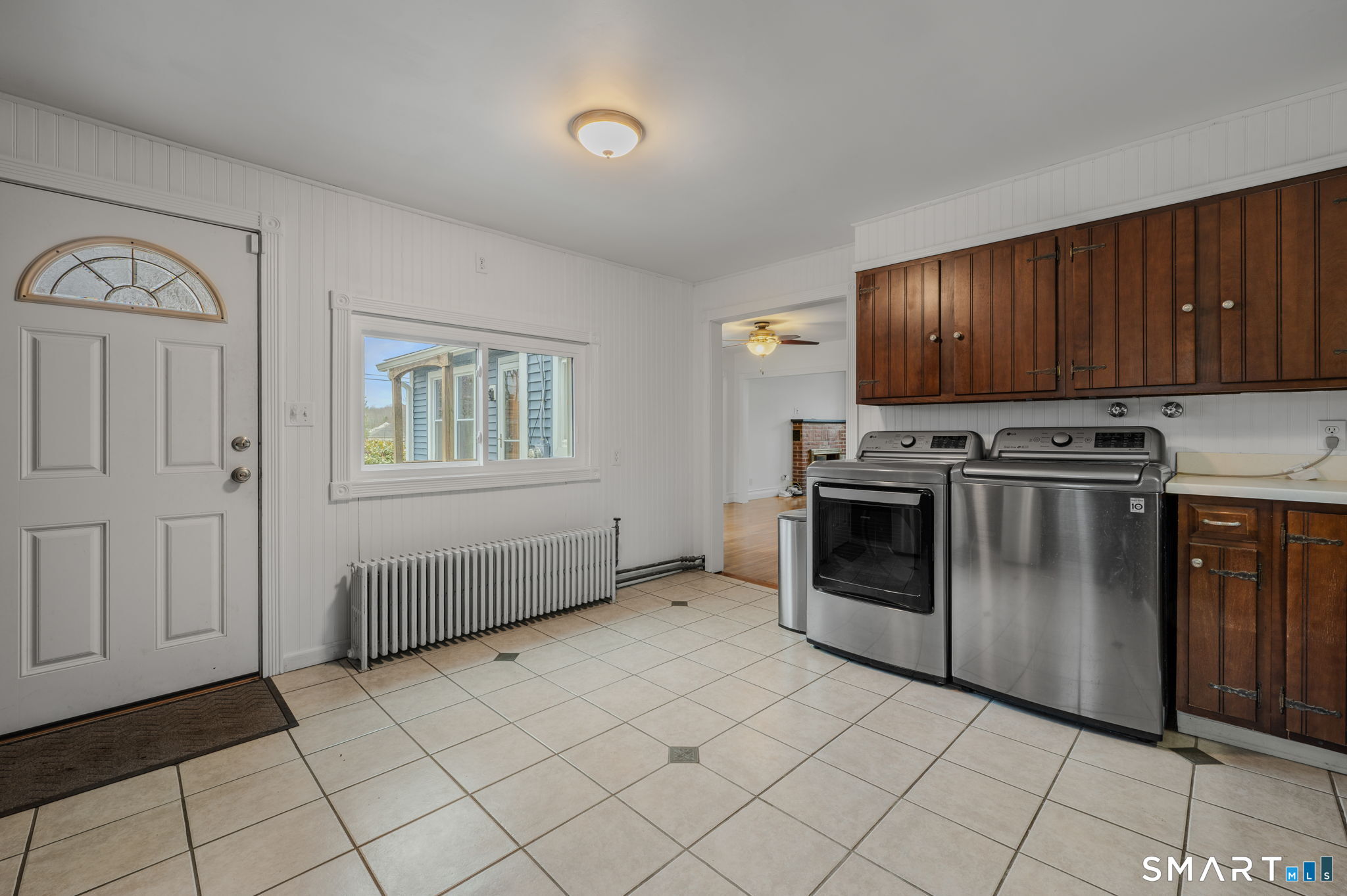 24 North Main Street East Hampton CT 06424