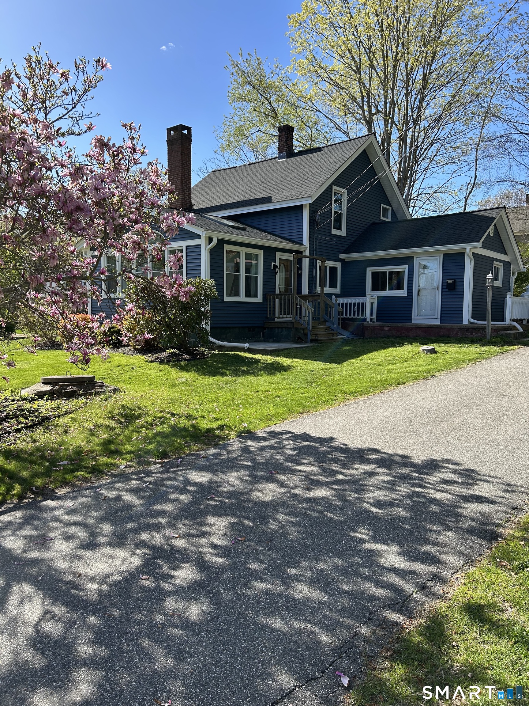 24 North Main Street East Hampton CT 06424