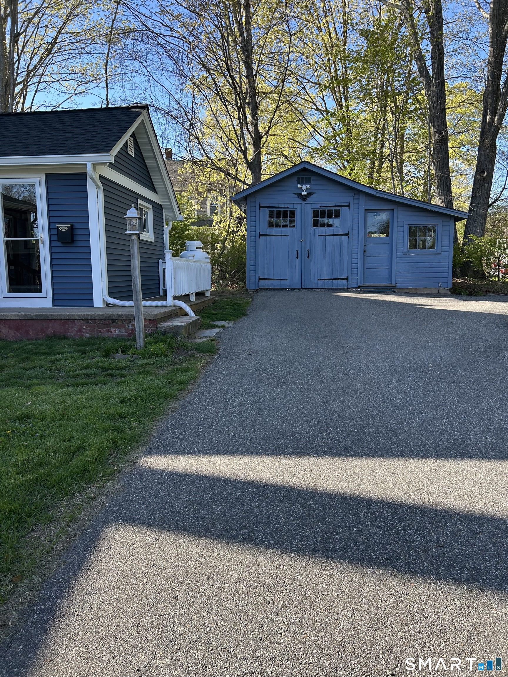 24 North Main Street East Hampton CT 06424