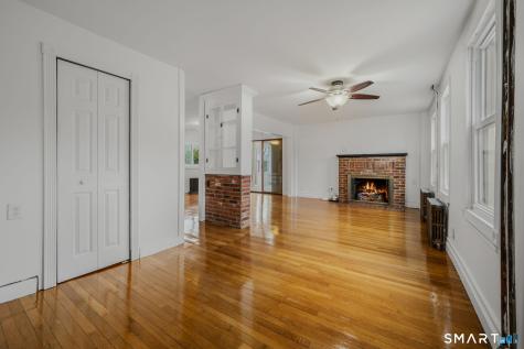 24 North Main Street East Hampton CT 06424
