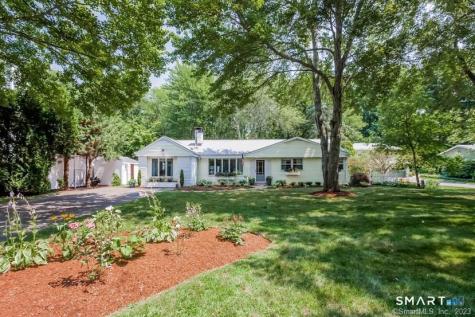 38 Tuxis Road Madison CT 06443