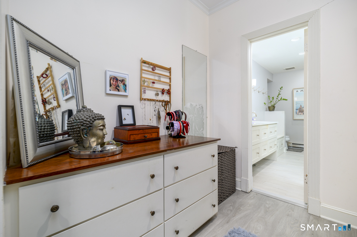 244 Park Street New Canaan CT 06840