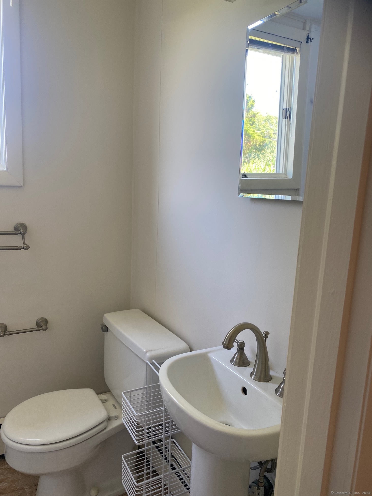 15 West Point Road Branford CT 06405