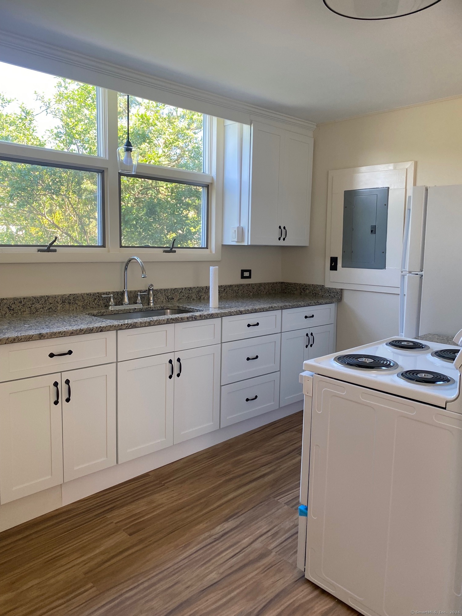 15 West Point Road Branford CT 06405