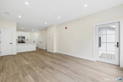 220 East Road Meriden CT 06450