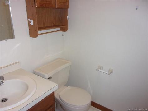 75 Eastbrook Heights Mansfield CT 06250