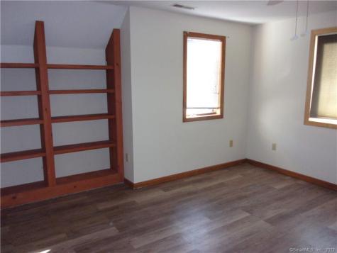 75 Eastbrook Heights Mansfield CT 06250