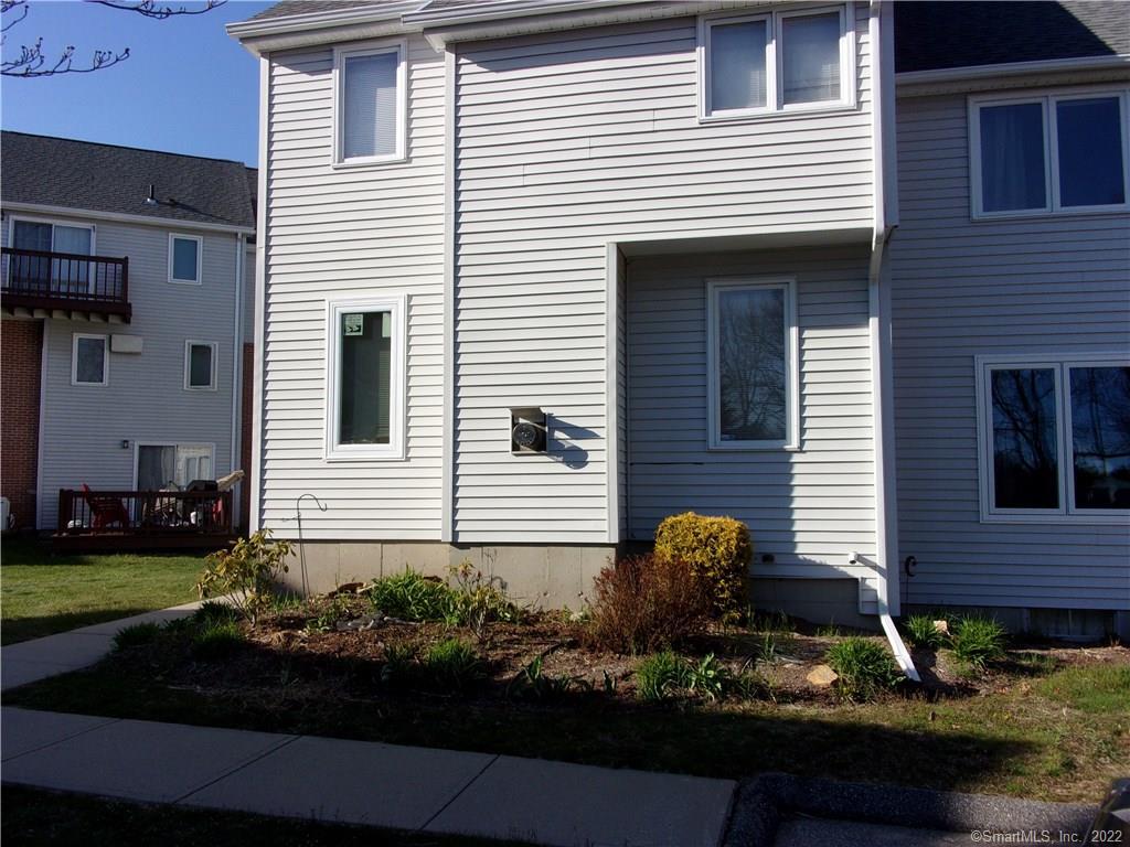 75 Eastbrook Heights Mansfield CT 06250